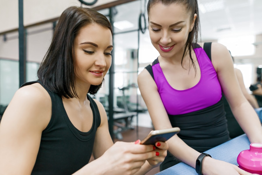 How to Use Fitness Trackers and Apps Effectively: Are They Really Helping?